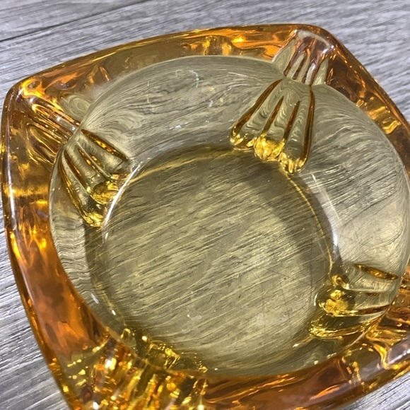 Retro Amber 3 3/8" Square Footed Glass Ashtray Unusual Vintage - Picture 2 of 5